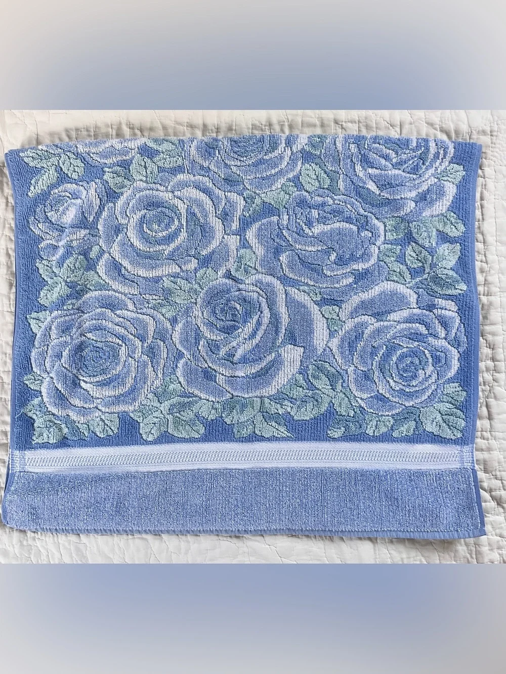 Vtg Fieldcrest Mills Royal Court Blue Green Sculpted Rose Cotton Bath Towel USA